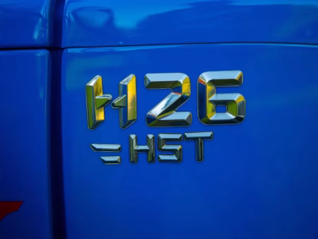 Solis traktori 26 4WD HST etukuormaajalla, hintaan lisätään toimituskulut